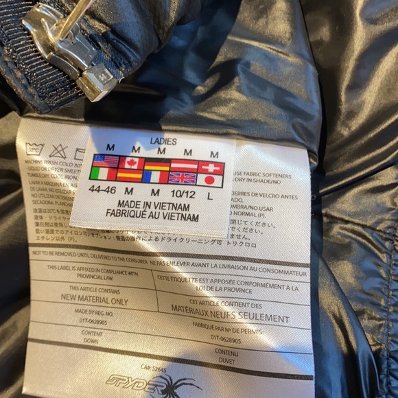 Down filled ladies black puffer size medium. Made by Spyder! - Picture 11 of 11